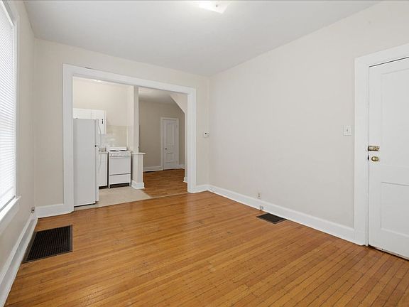 4th image of 5334 E Washington St APT 1