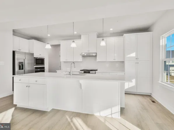 15619 Rockburn Way #Qmi-h55, Bowie, MD 20716