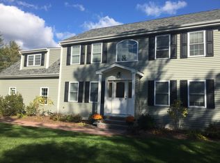 4 Sarahbeth Ln, Wareham, MA 02571