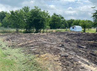 Giddings St, Lexington, TX 78947