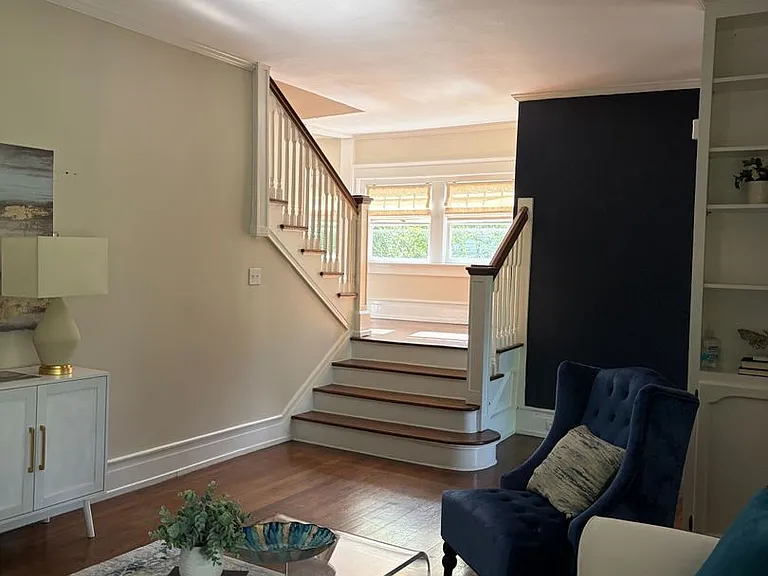 2717 Caldwell Ave S — Photo 17