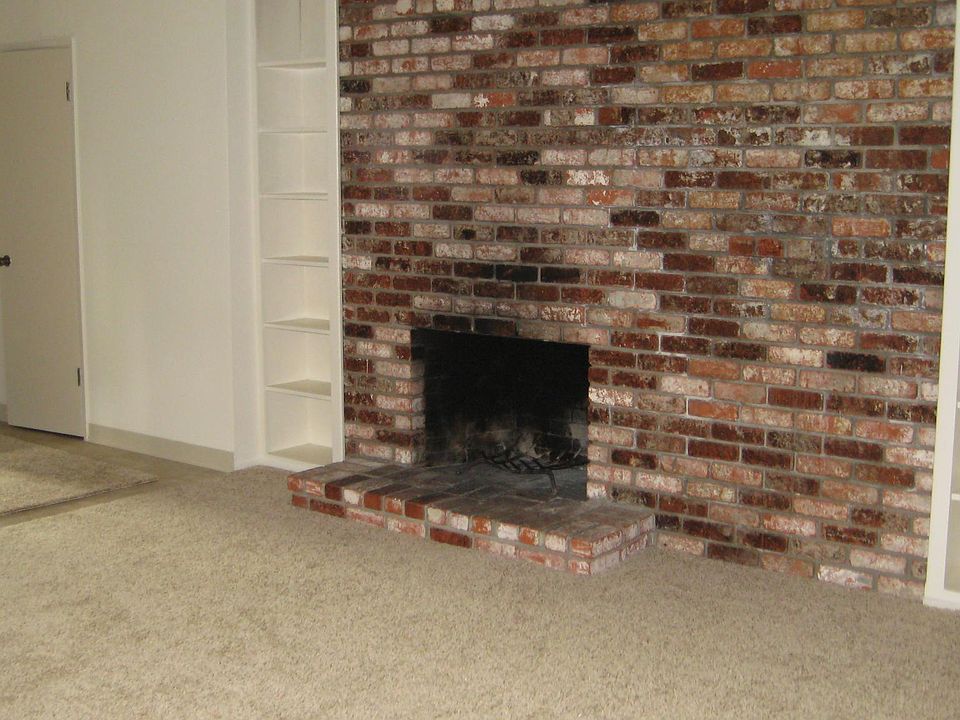 2nd image of 1174 Walker Ave APT 2