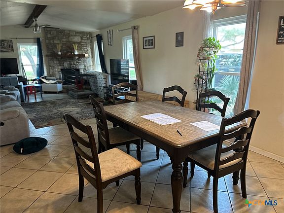 4th image of 1215 Paradise Dr