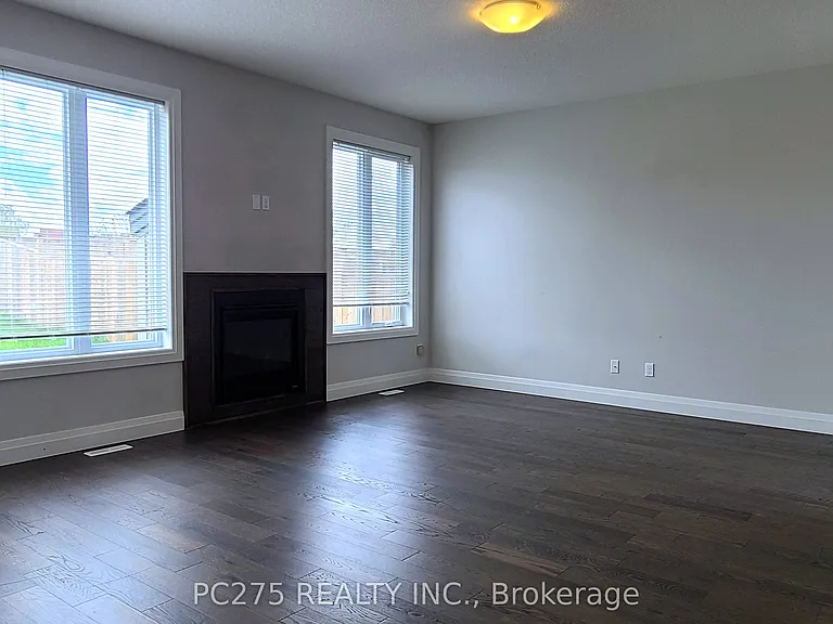 1244 Sandbar St — Photo 9