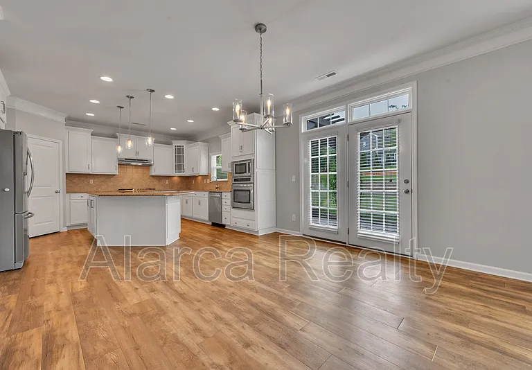 7419 Canova Ln — Photo 8
