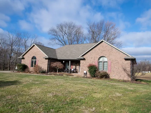 2450 N Palomino Dr, Vincennes, IN 47591