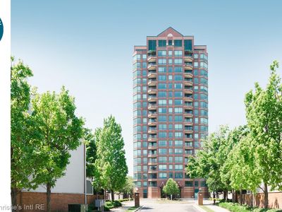 3320 Spinnaker Ln APT 8E, Detroit, MI, 48207