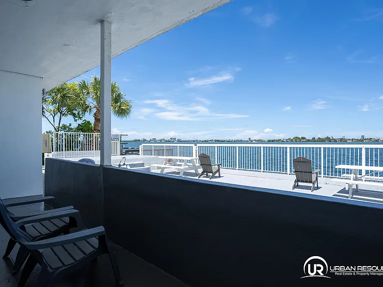 7931 East Dr #305 — Photo 10