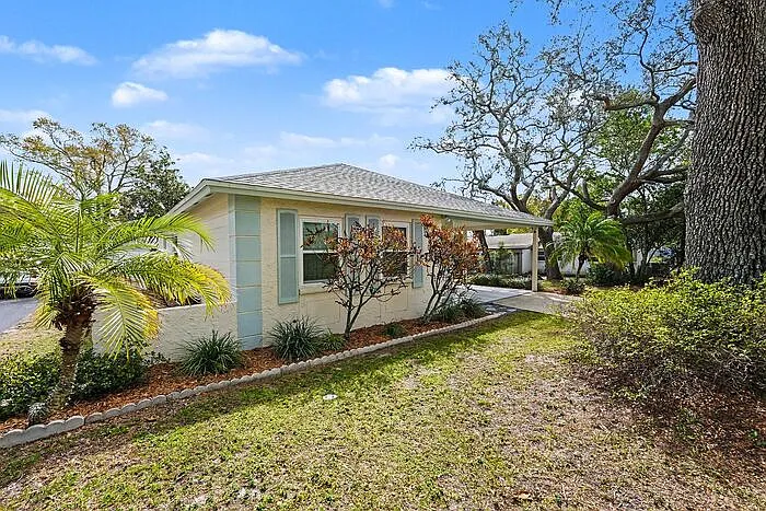 9605 N Edison Ave — Photo 3