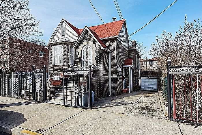 2 Family House