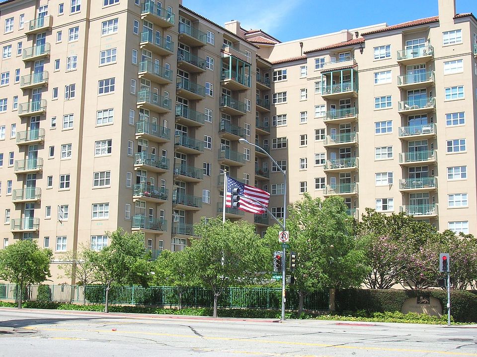 1st image of 1 Baldwin Ave APT 320