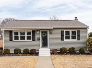 40 Mackenzie Rd, Waterford, CT 06385