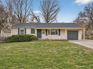 7100 Reeds Rd, Overland Park, KS 66204