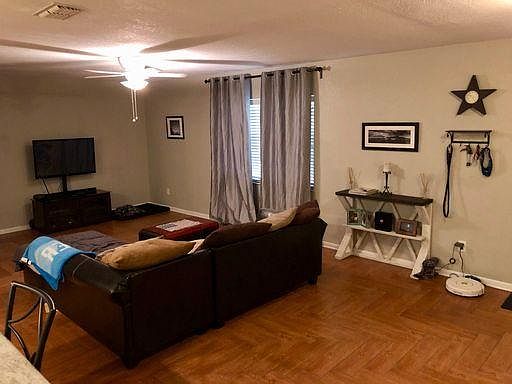 2nd image of 10930 Highview Dr