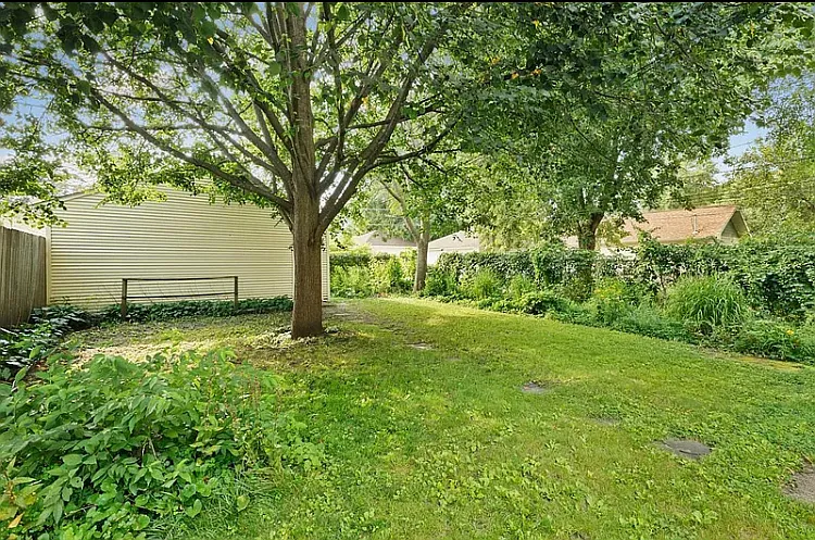 3 bed, 1700 sqft, $2,000 — Photo 3