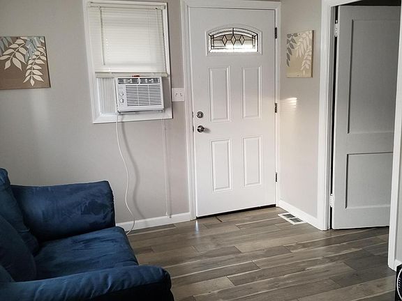 3rd image of 150 1st Ave