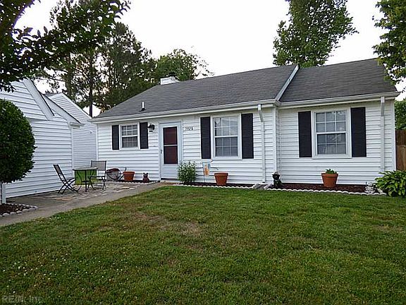 3rd image of 3928 Topaz Ln