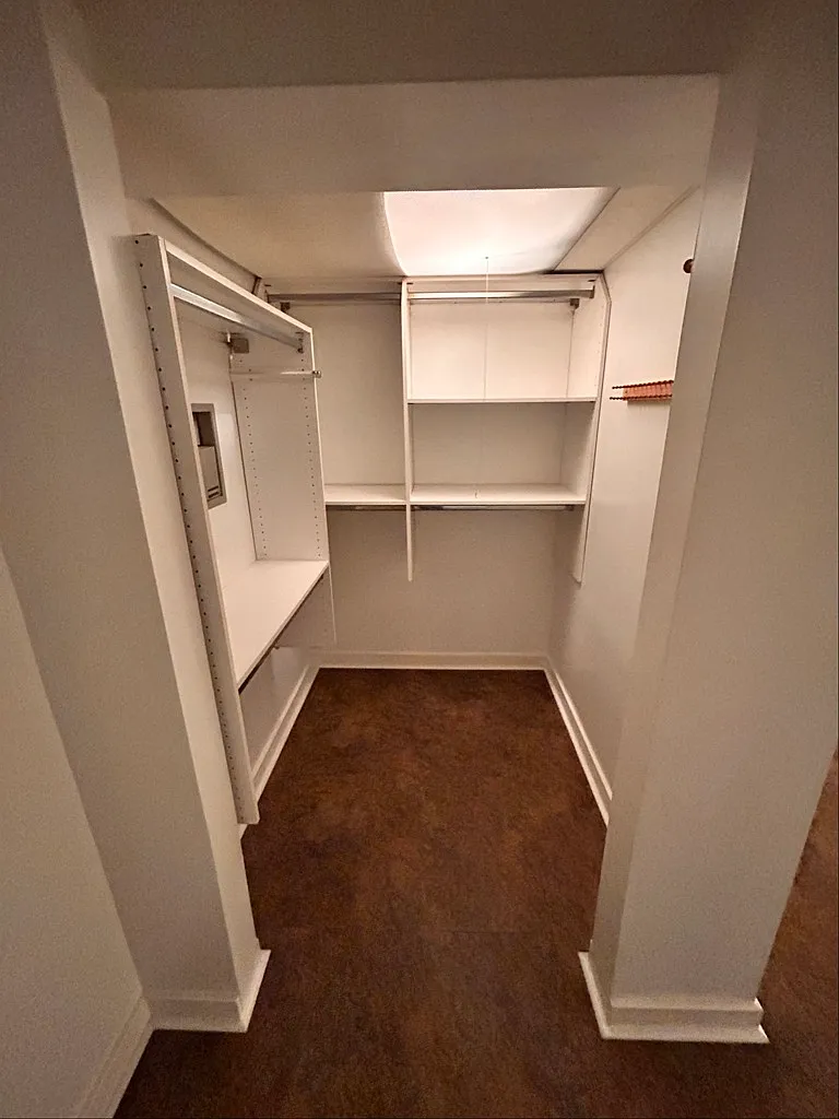 Private Suite Flexible Use — Photo 4