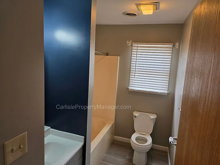 57 W Cabin Hollow Rd #4 — Photo 17