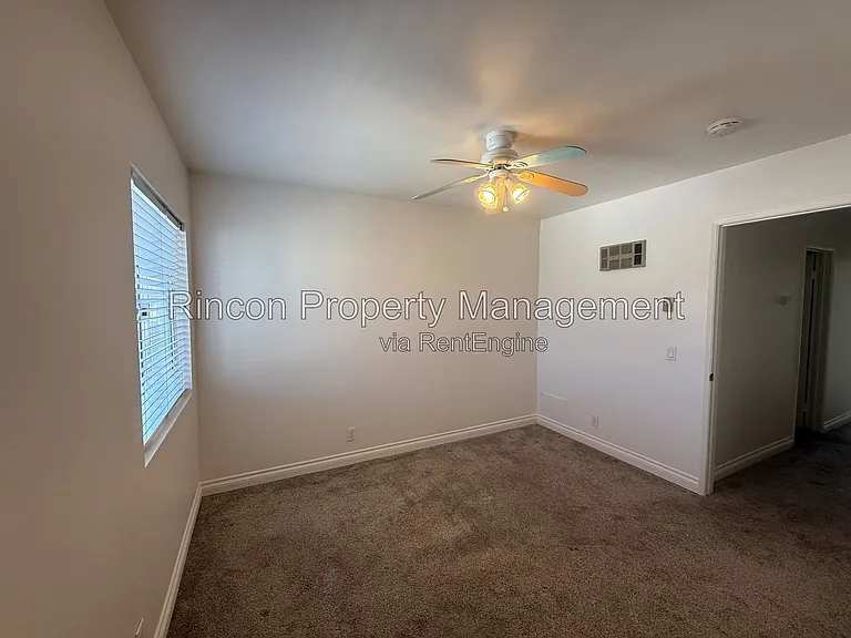 263 S Ventura Rd #270 — Photo 12