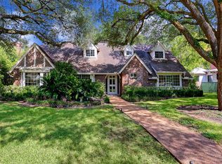 451 Brown Saddle St, Houston, TX 77057