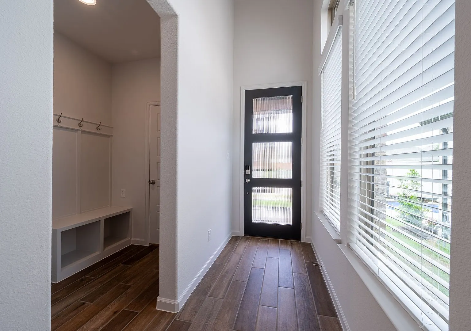 9316 Paintbrush Dr — Photo 4
