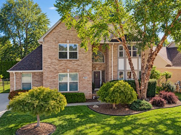 39244 Canterbury Dr