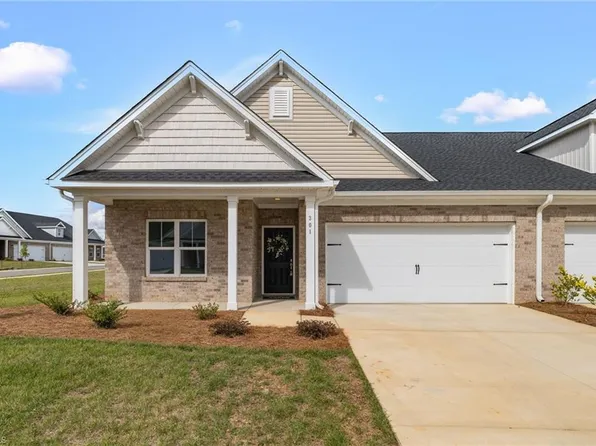 301 Beeson Ct, Clemmons, NC 27012