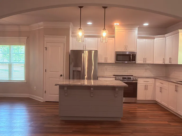 4050 Stowe Dr — Photo 7