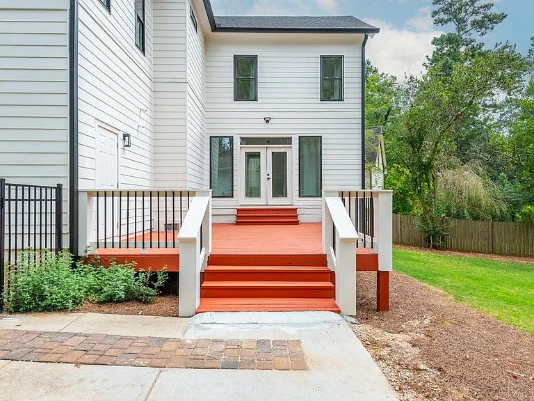 4056 Ashford Dunwoody Rd NE — Photo 82