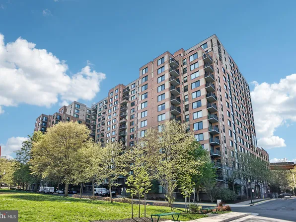 2451 Midtown Ave APT 105, Alexandria, VA 22303