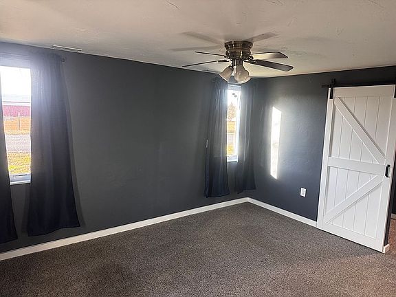 4th image of 842 Lincoln St