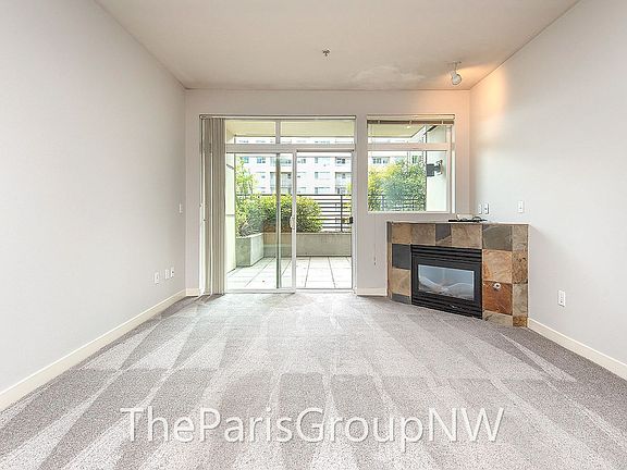 3rd image of 300 110th Ave NE APT 212