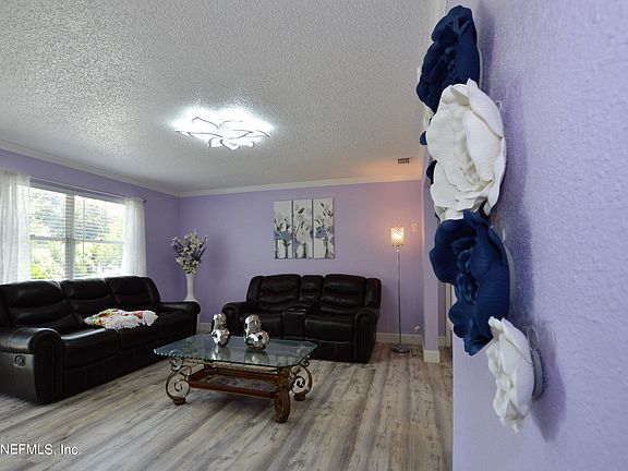 4th image of 3222 FRUITWOOD Lane