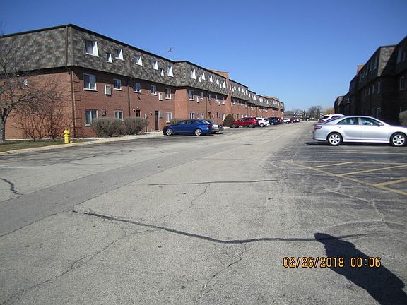 3rd image of 9352 Bay Colony Dr APT 3E