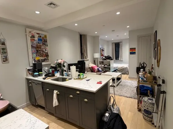 405 East 78th Street image 1 of 16