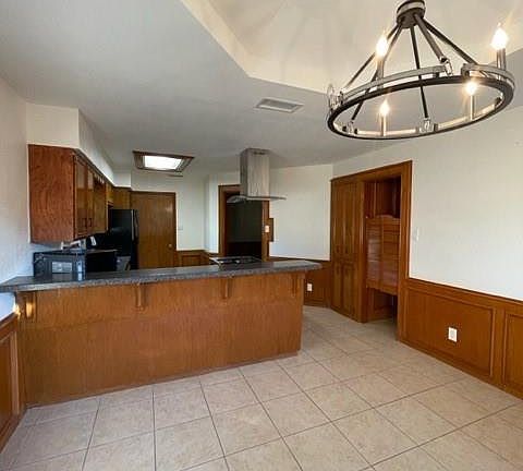 5th image of 7005 N 31st St