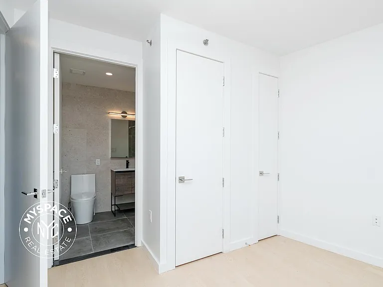 1499 Bedford Ave #4H — Photo 5