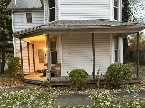 428 Foster Ave, Cambridge, OH 43725