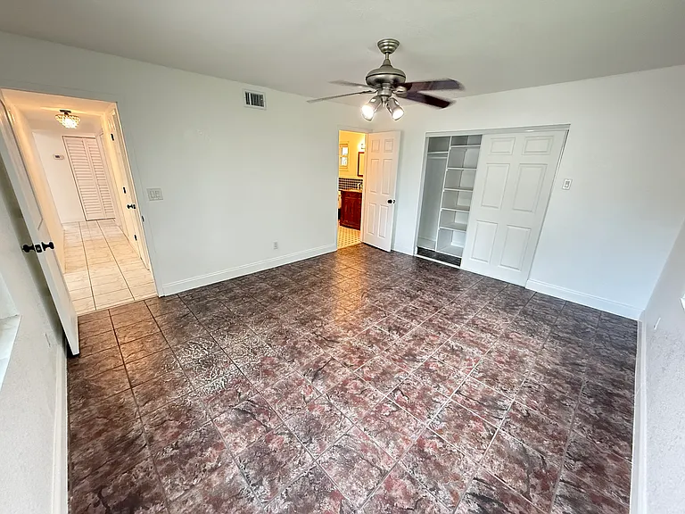 4394 Pompano Dr SE — Photo 15
