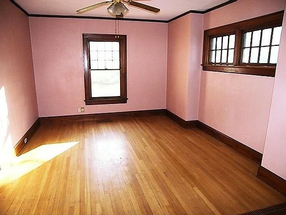 5th image of 270 Virginia Ave