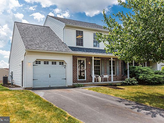 3rd image of 4176 Green Park Dr
