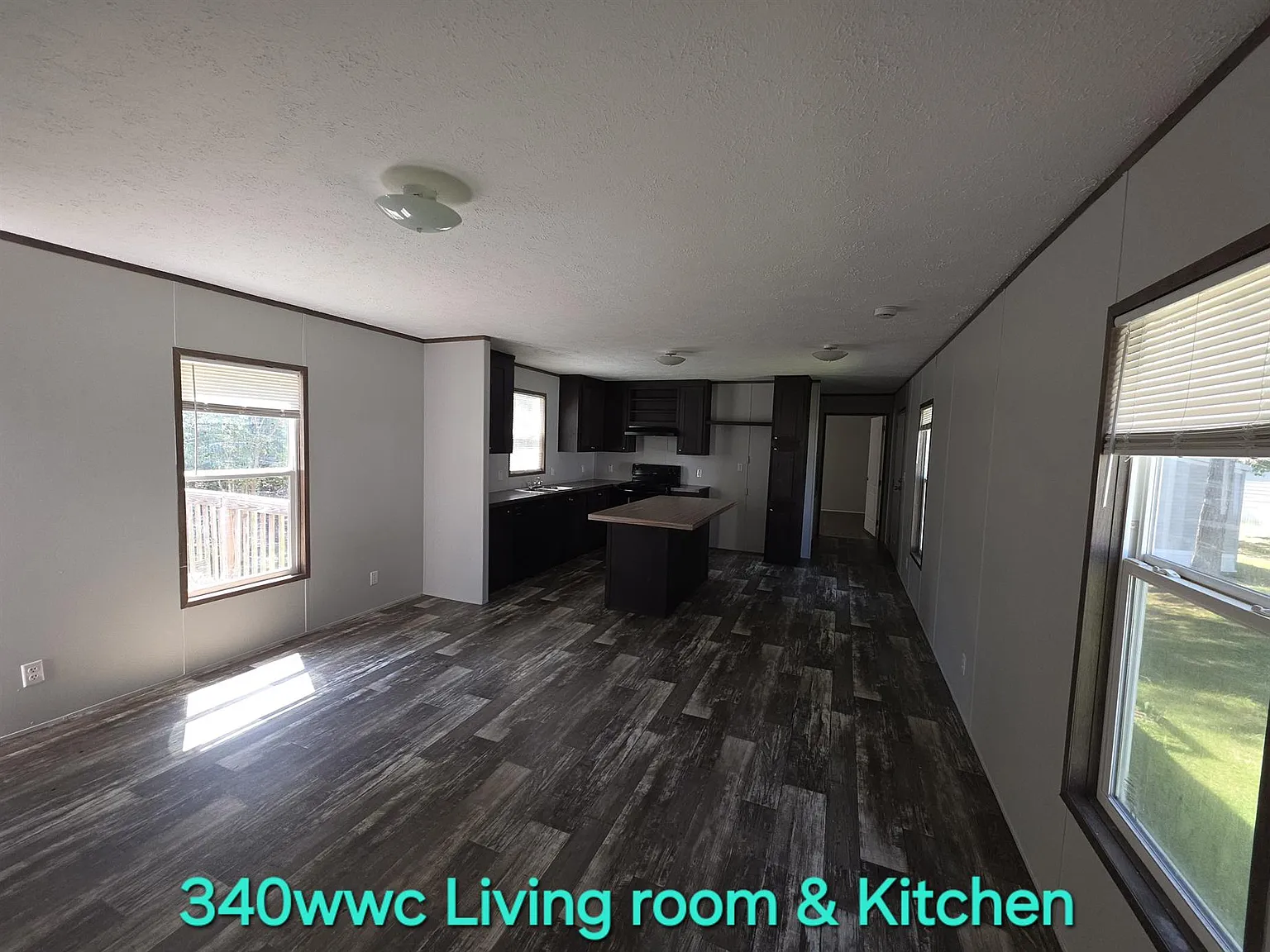 WWC340 — Photo 1