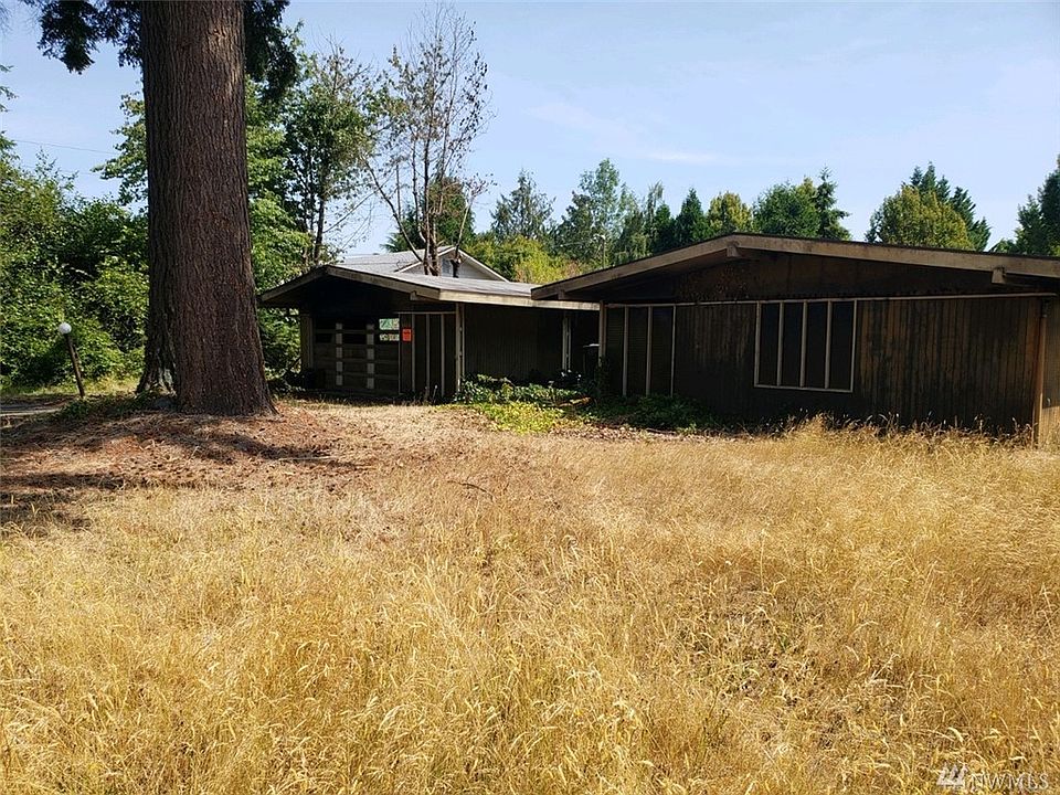 2nd image of 4019 San Mar Dr NE