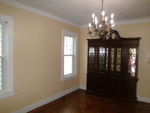 2nd image of 6642 Sedgwick Pl