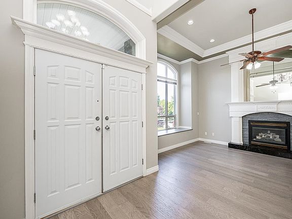 5th image of 16518 108a Ave