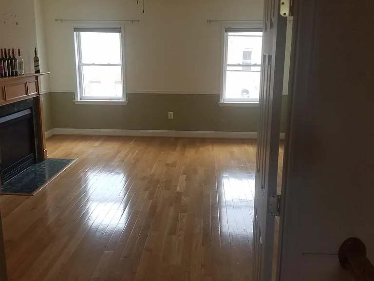 1616 S Hanover St — Photo 4