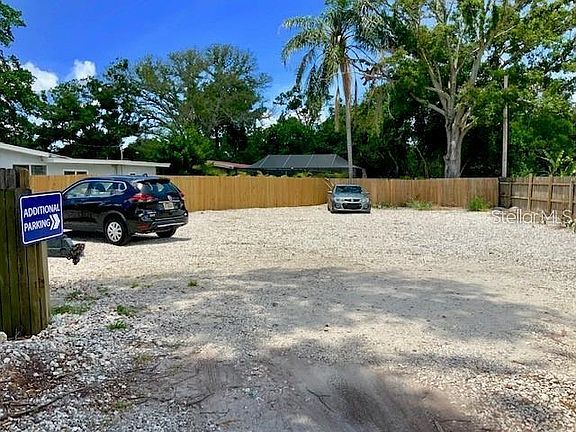 5th image of 3346 49th St N