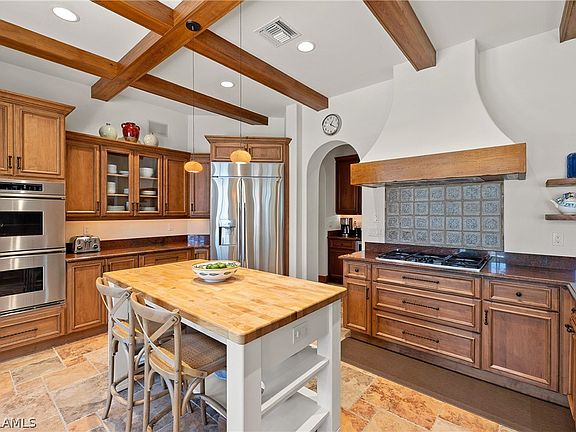 4th image of 930 Aqua Ln