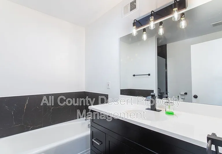 46075 Ocotillo Dr #4 — Photo 35